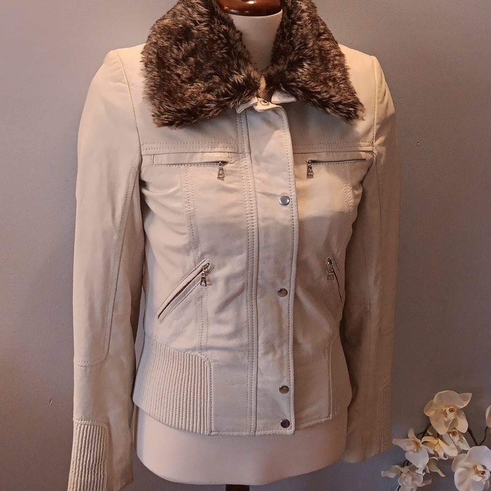 Danier cream leather thinsulate bomber jacket